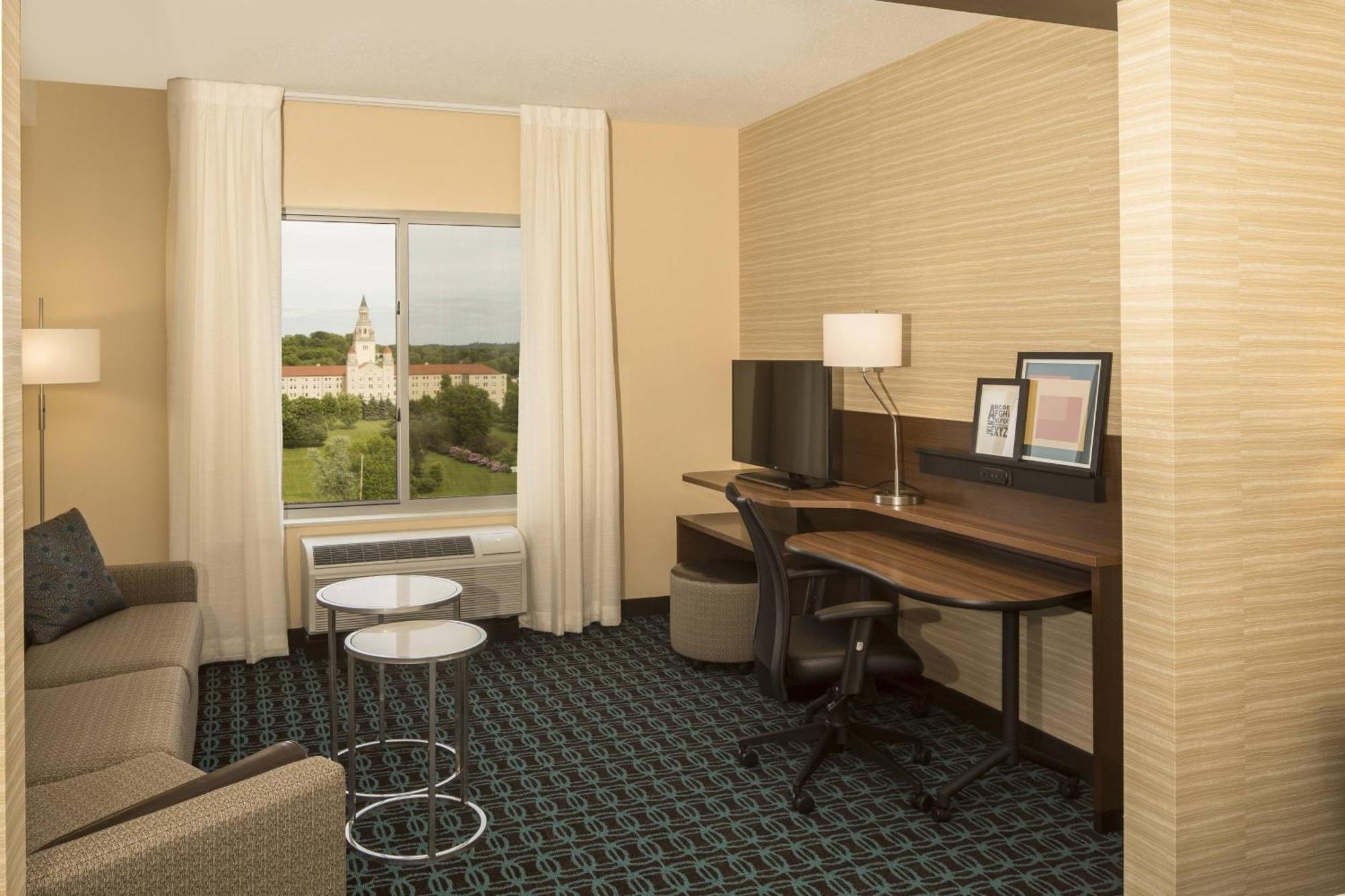 Fairfield Inn & Suites By Marriott Pittsburgh North/Mccandless Crossing McCandless Township Exterior foto
