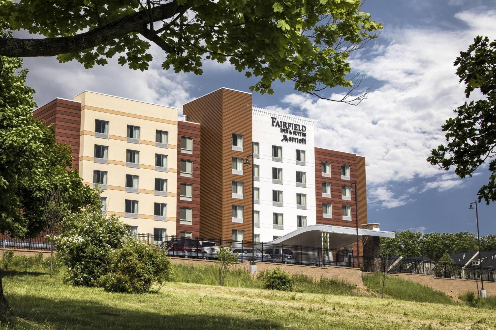 Fairfield Inn & Suites By Marriott Pittsburgh North/Mccandless Crossing McCandless Township Exterior foto